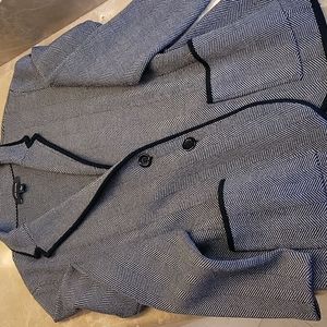 *Ann Taylor Wool Blend Herringbone Patterned 2-Button Soft Knit Blazer, M